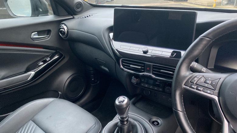 Nissan Juke 1.0 DiG-T Tekna 5dr Petrol Hatchback